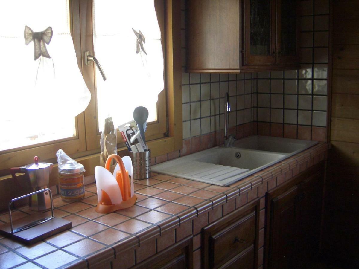 Chalet L Oasi Di Ambra 8 Posti Letto Con Uso Piscina Ардеа Екстериор снимка