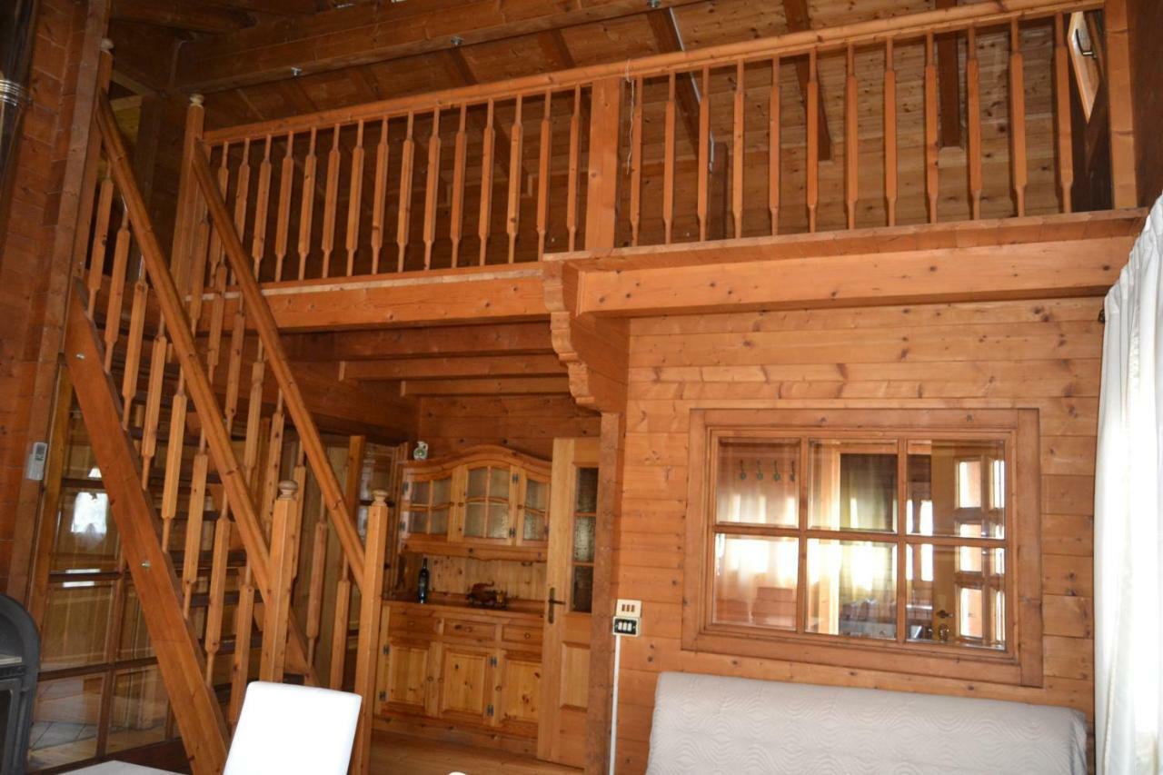 Chalet L Oasi Di Ambra 8 Posti Letto Con Uso Piscina Ардеа Екстериор снимка