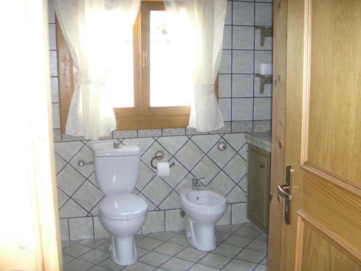 Chalet L Oasi Di Ambra 8 Posti Letto Con Uso Piscina Ардеа Екстериор снимка
